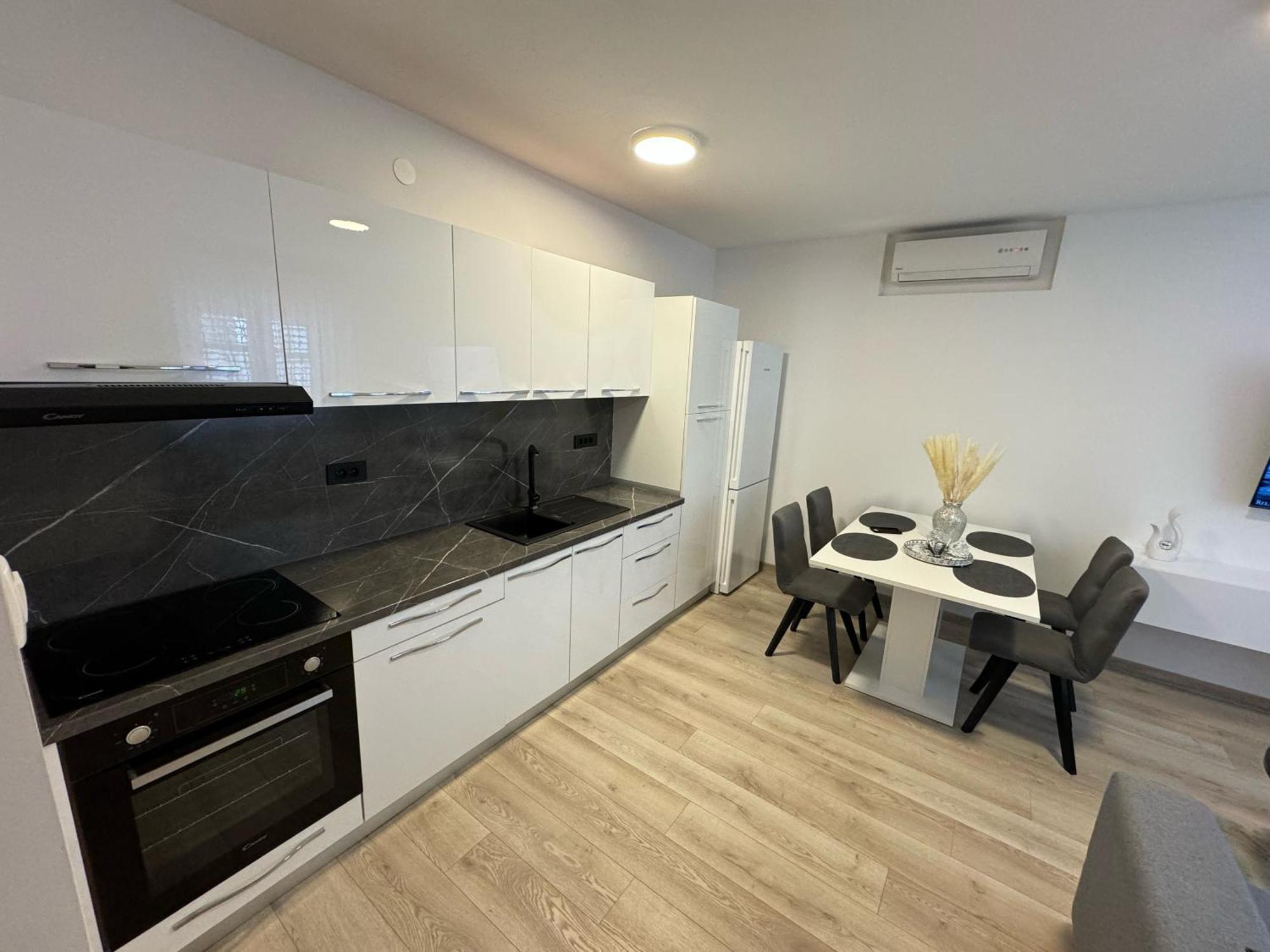 Apartman Iko Makarska Exterior foto